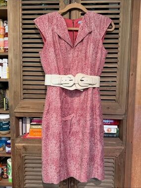 ANTONIO MELANI Pink Textured Sleeveless Midi Dress with Cream Belt